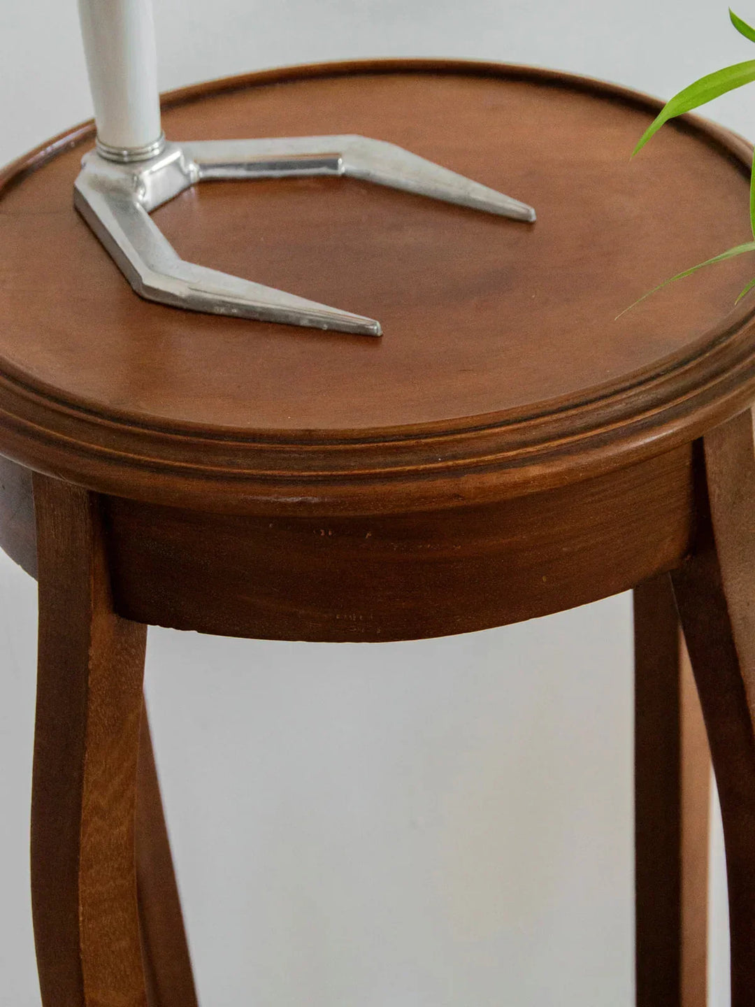 francine-sellette-table-appoint-bois-477-7