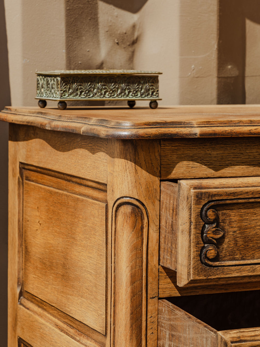 gilbert-buffet-bois-1545-6