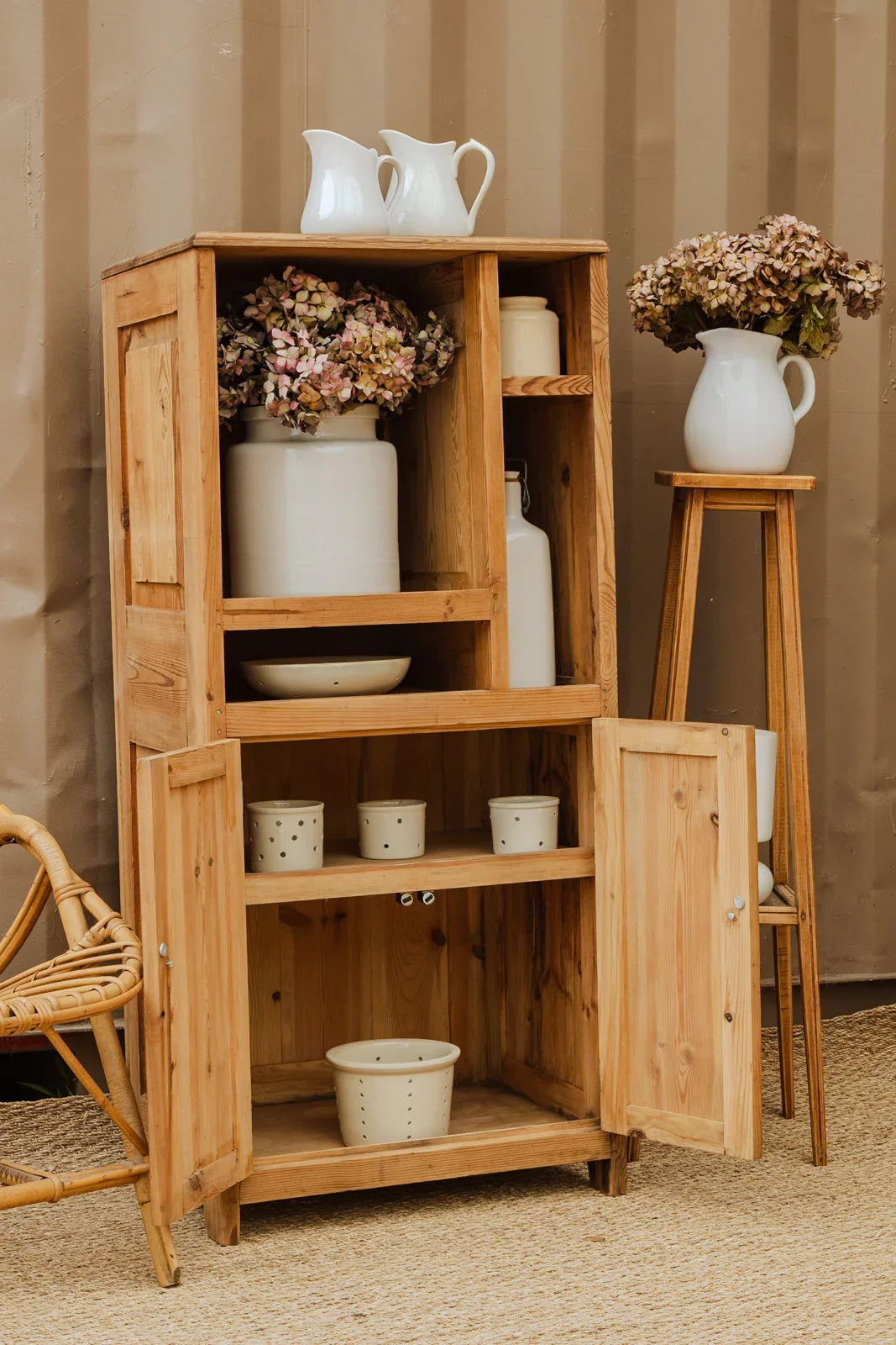 gilbert-buffet-pin-446-8