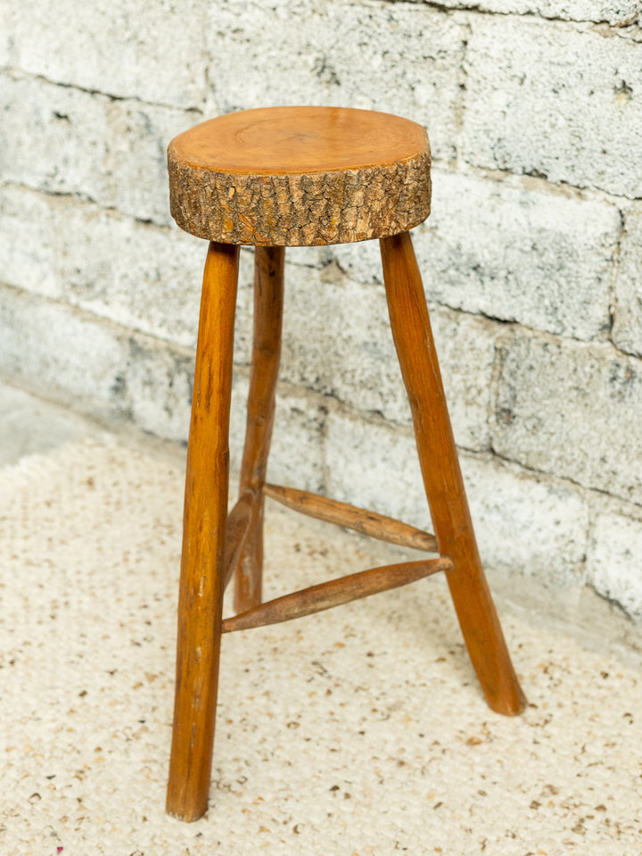 gaston-tabouret-bar-bois-brutaliste-199-3
