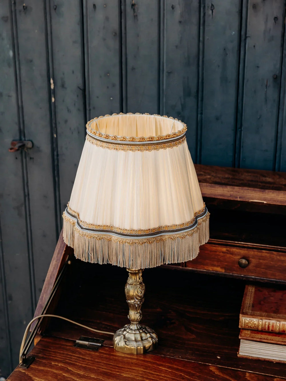 suzanne-lampe-à-poser-bronze-562-2