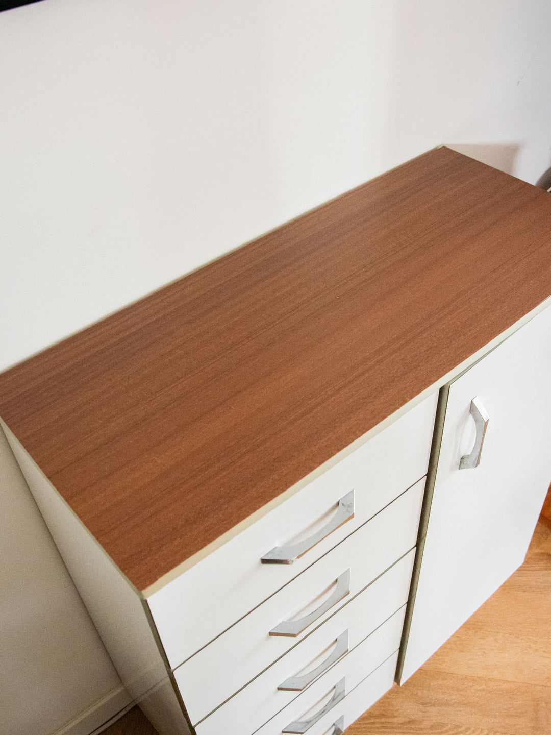 gustave-buffet-formica-514-11