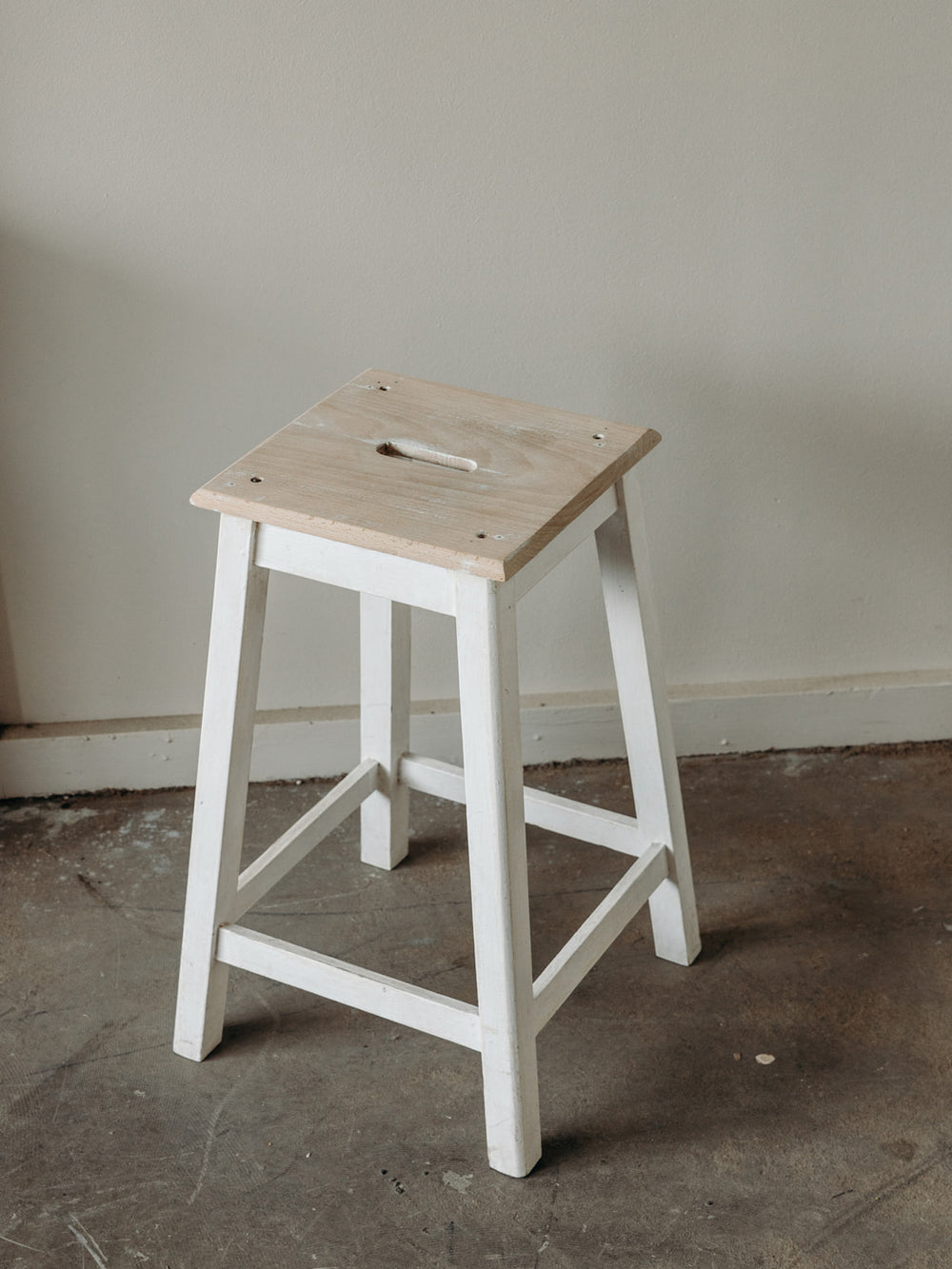 4U3A2204_Debongout-lude-27-05-25_042tabouret_0432.jpg