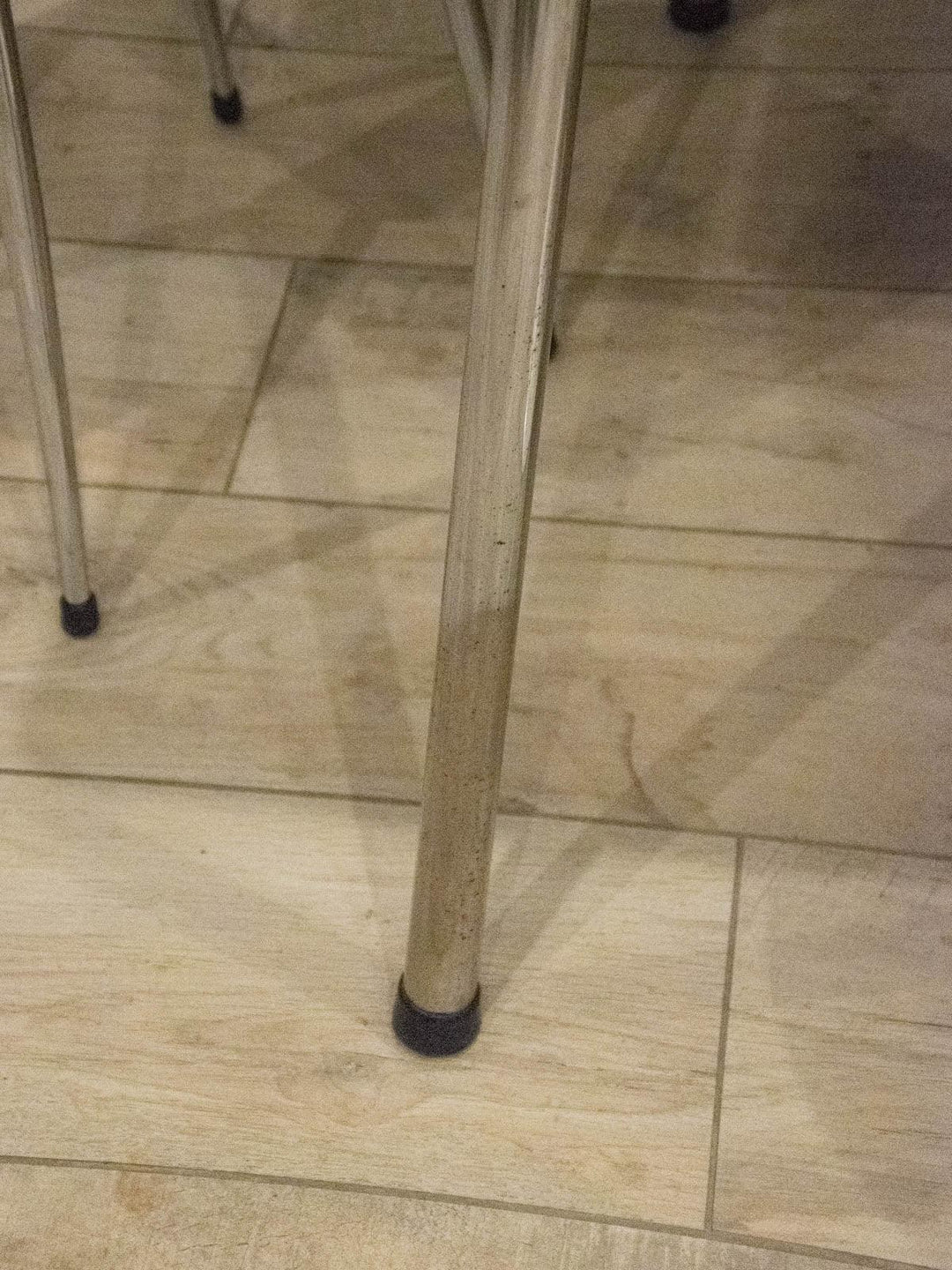 karla-table-à-manger-faïence-1070-12