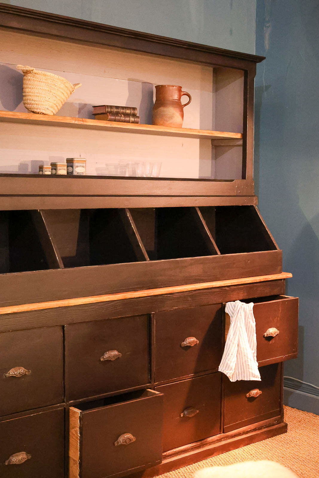 maximilien-vaisselier-noir-25-4