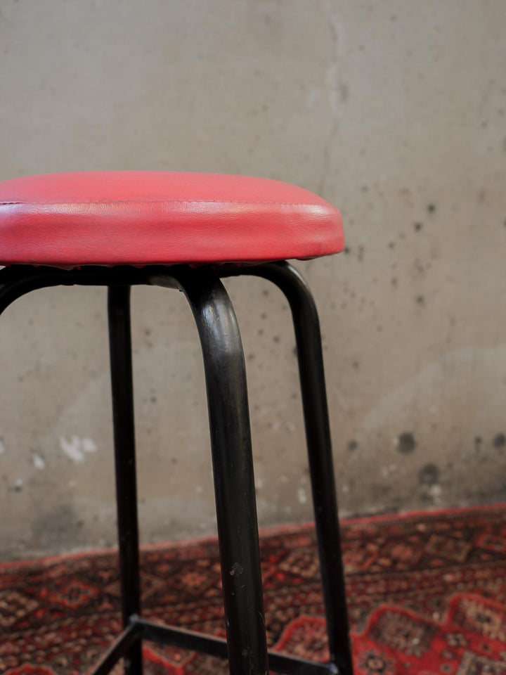 pierre-tabouret-bar-simili-cuir-686-10