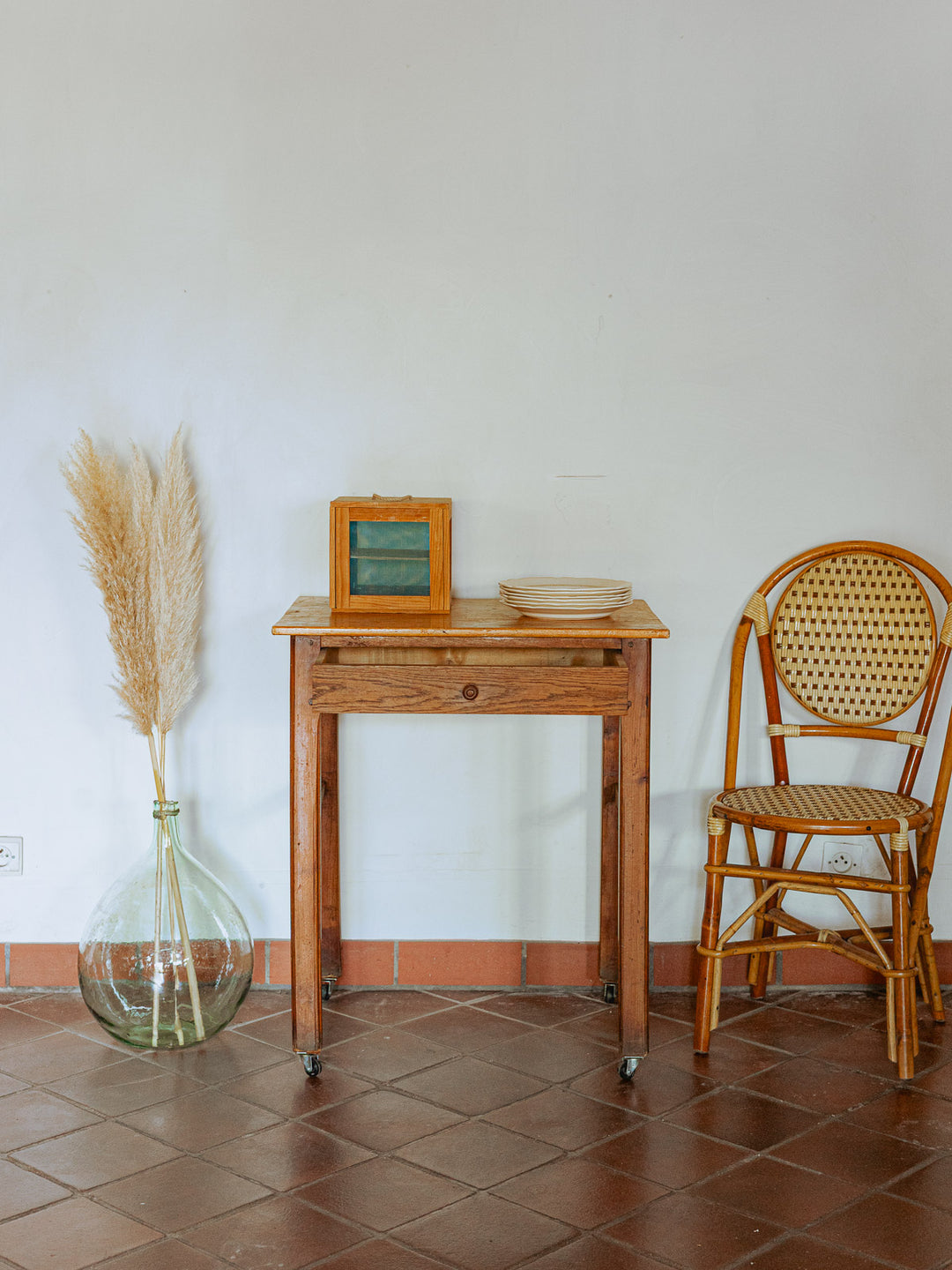 francine-table-appoint-bois-ferme-roulettes-1118-3