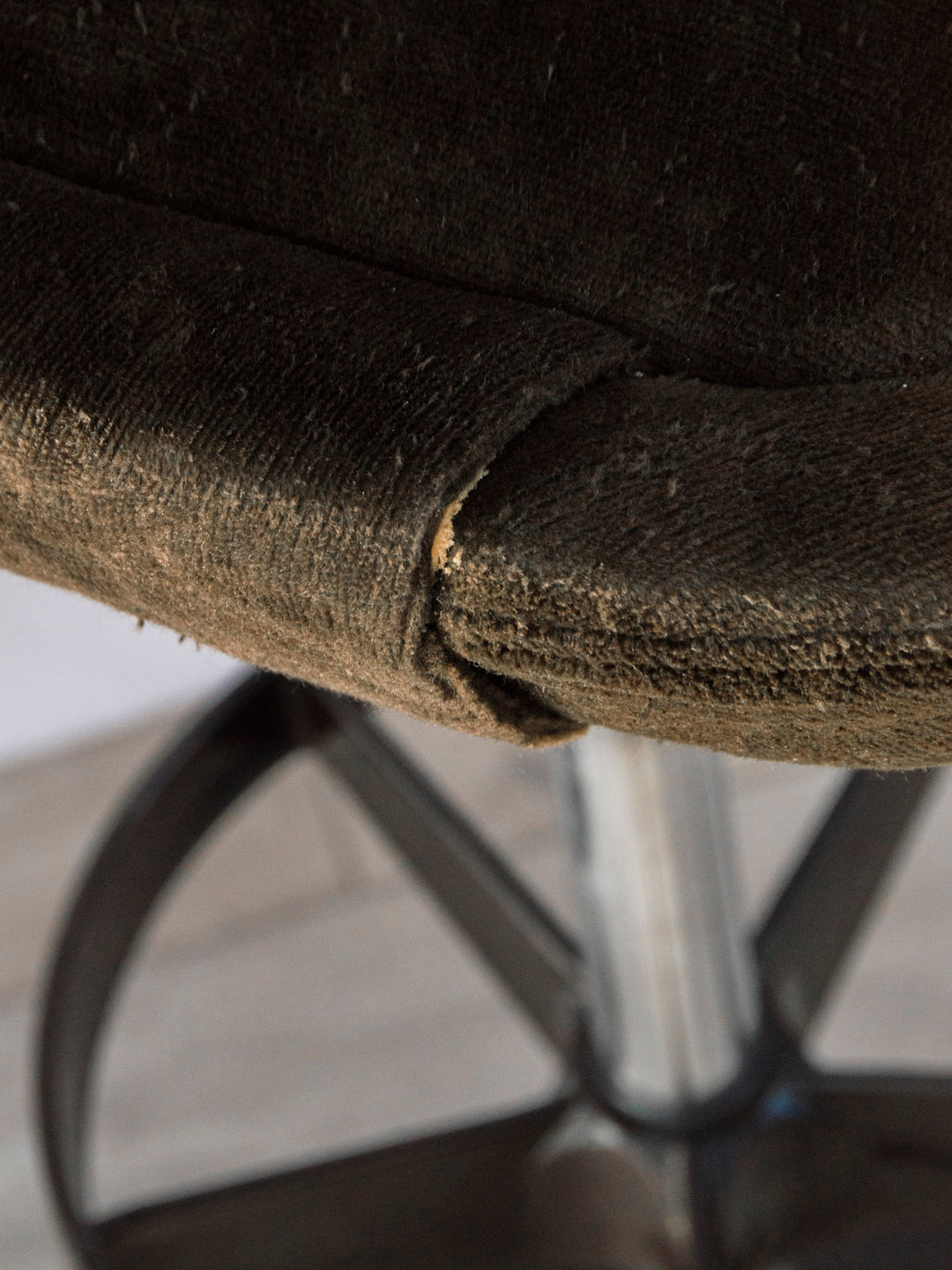 pierre-tabouret-bar-chrome-41-10