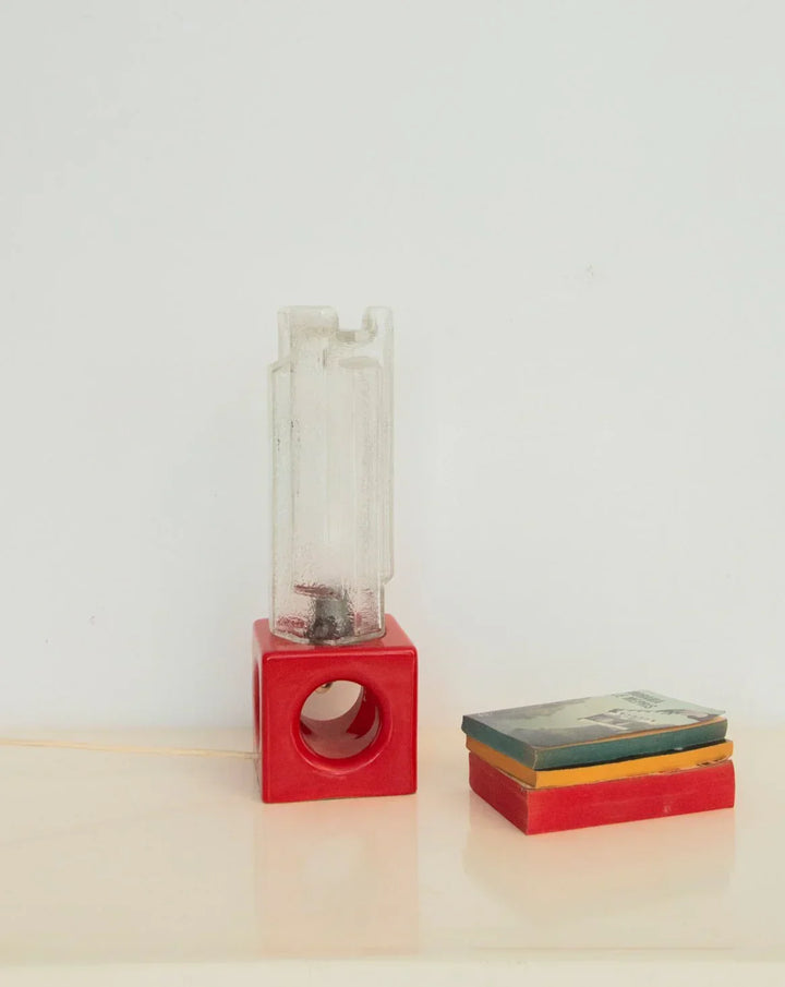 julia-lampe-poser-rouge-805-1