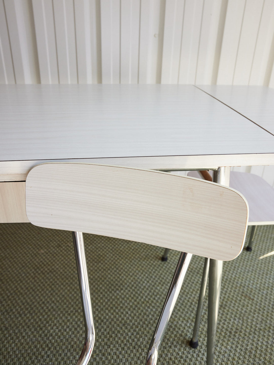 auguste-ensemble-table-chaises-formica-15-10