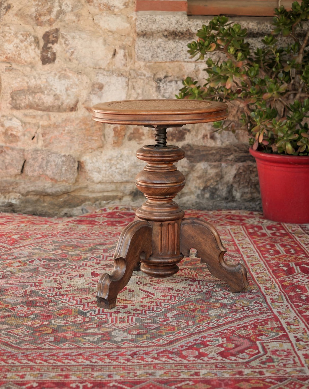 regis-tabouret-bois-1564-1