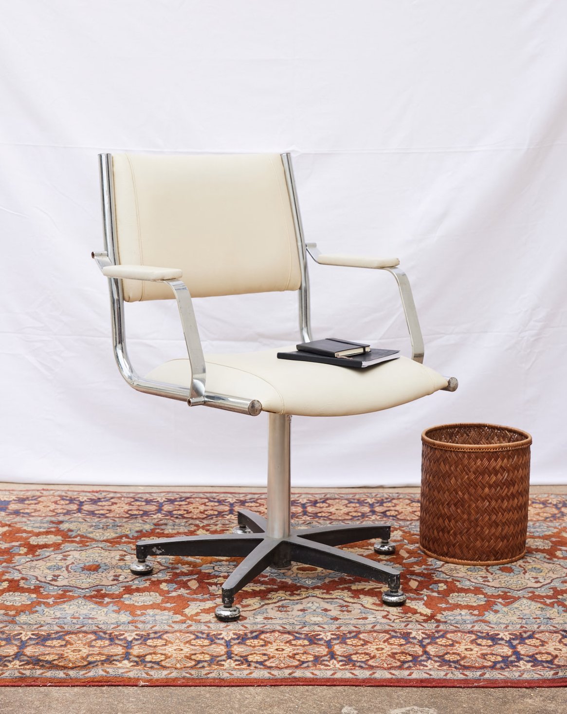 jakob-fauteuil-vintage-chrome-pivotant-1306-1