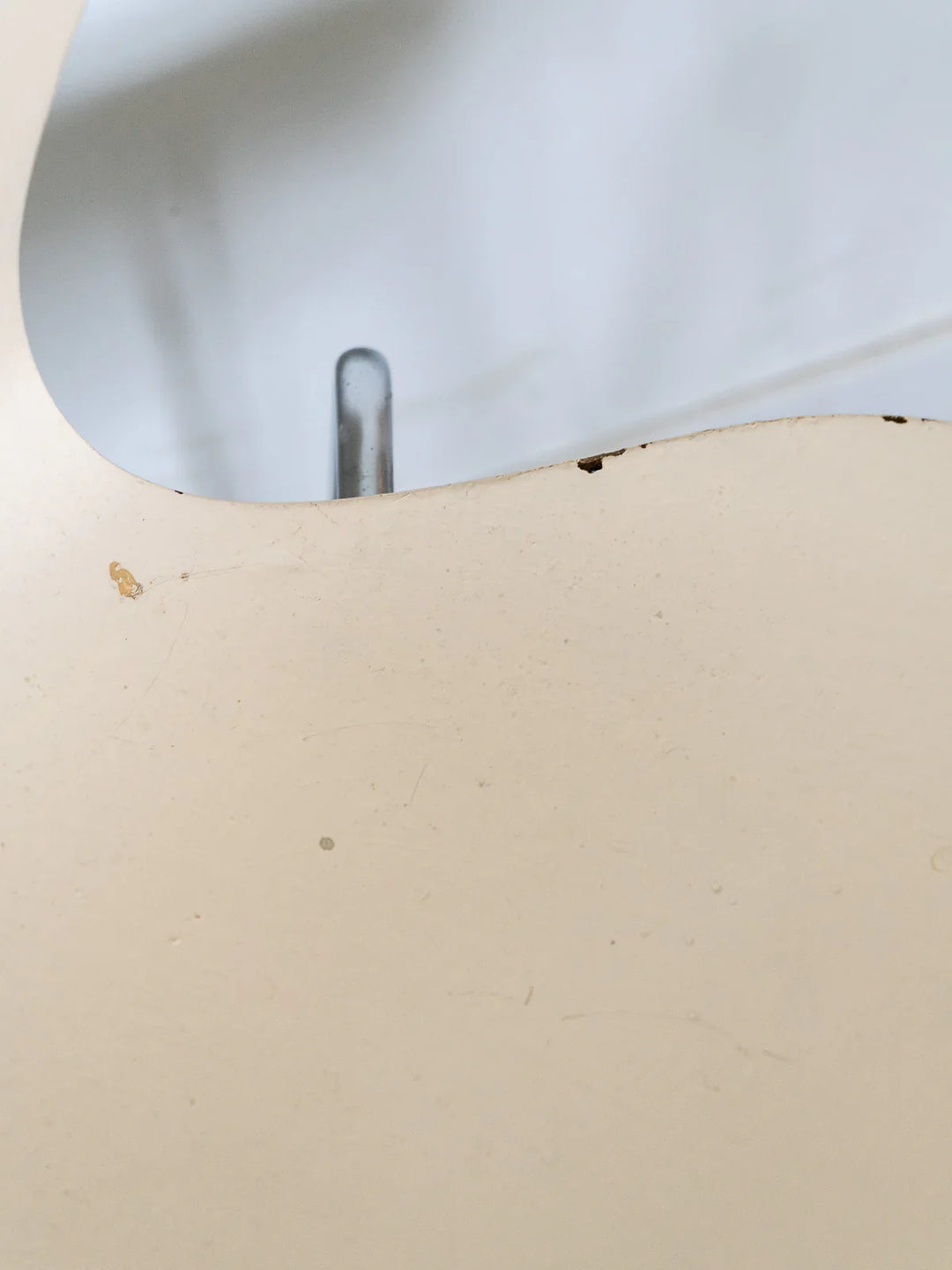 alma-paire-chaises-bois-557-8