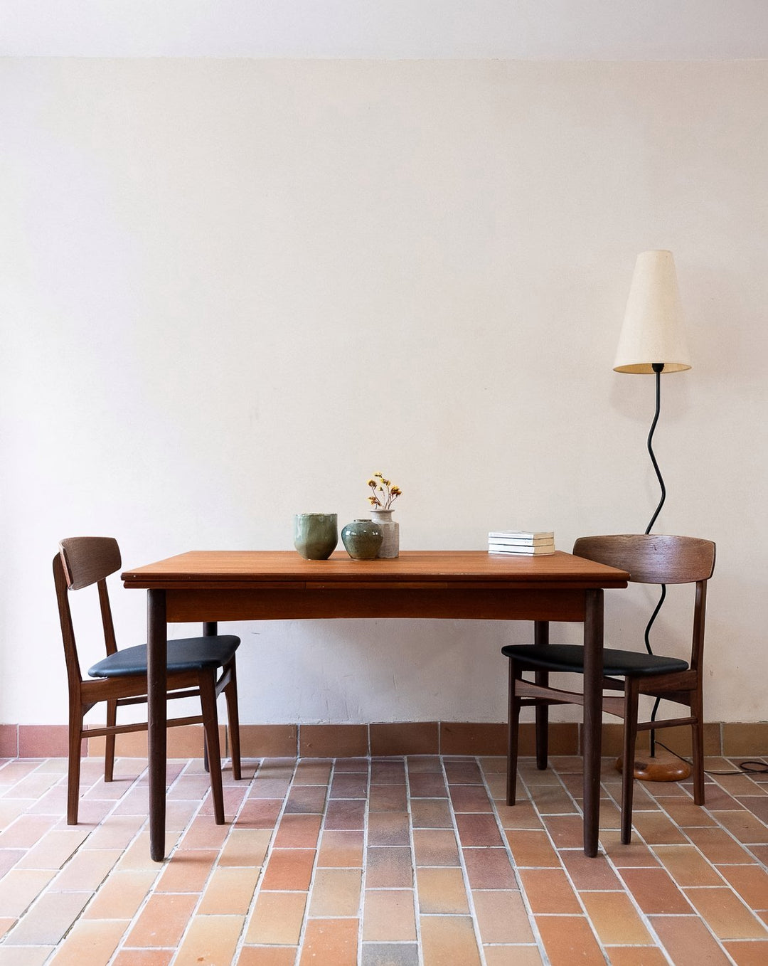 karla-table-a-manger-teck-massif-1235-1