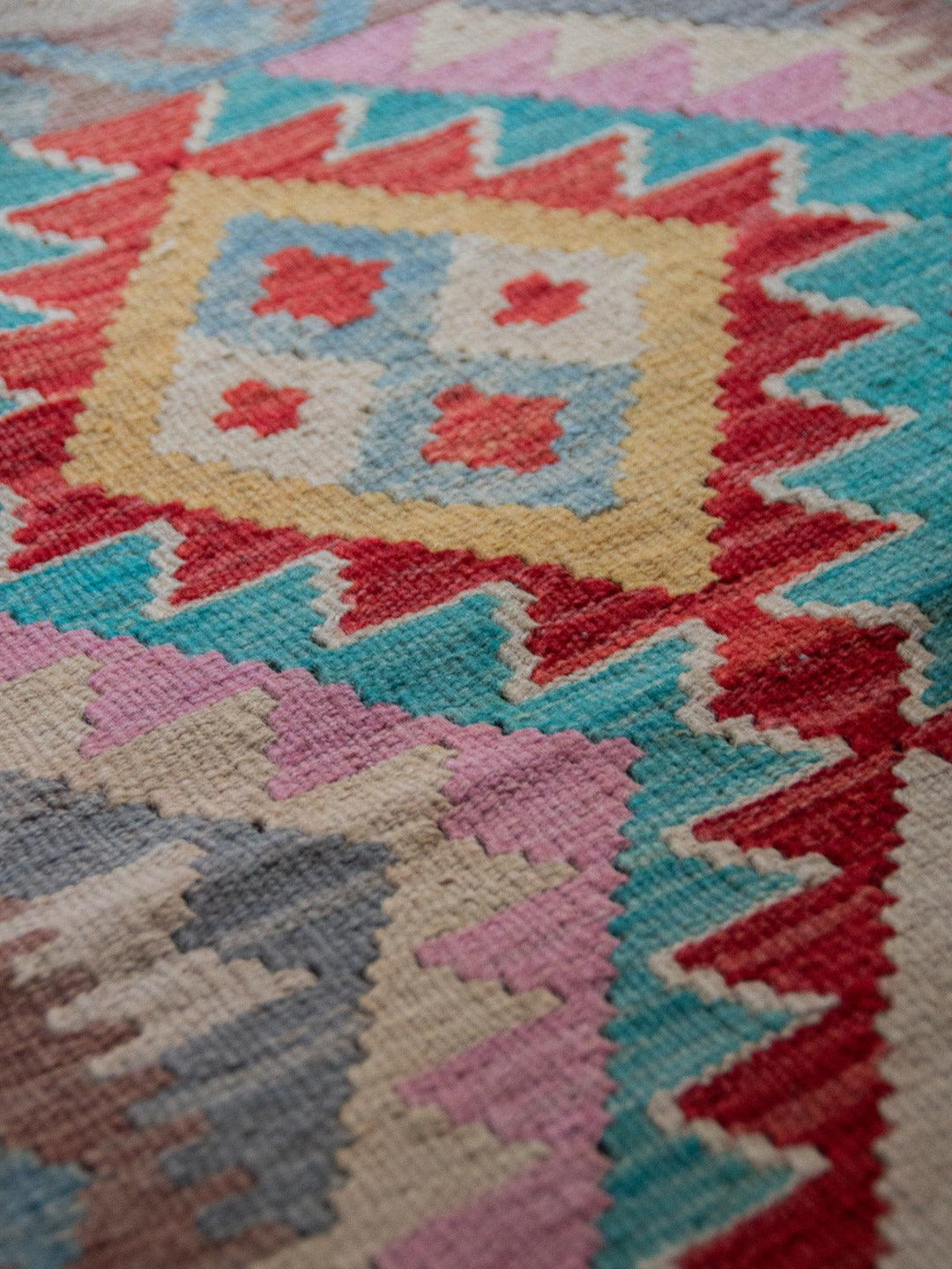 Eddy, the kilim rug N°171