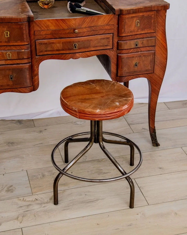 axel-tabouret-cuir-642-1