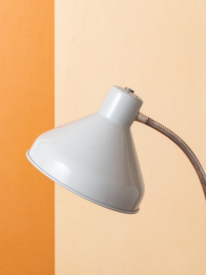 julia-lampe-a-poser-metal-industriel-vintage-sarlam-1067-5