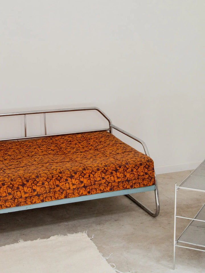 clara-banquette-chrome-35-4