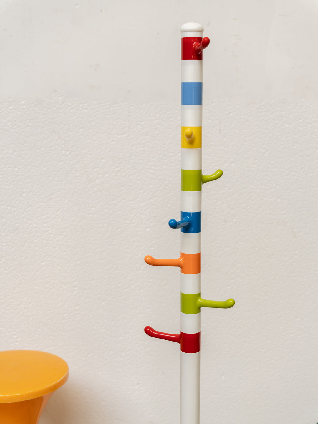 charlie-porte-manteau-plastique-237-2