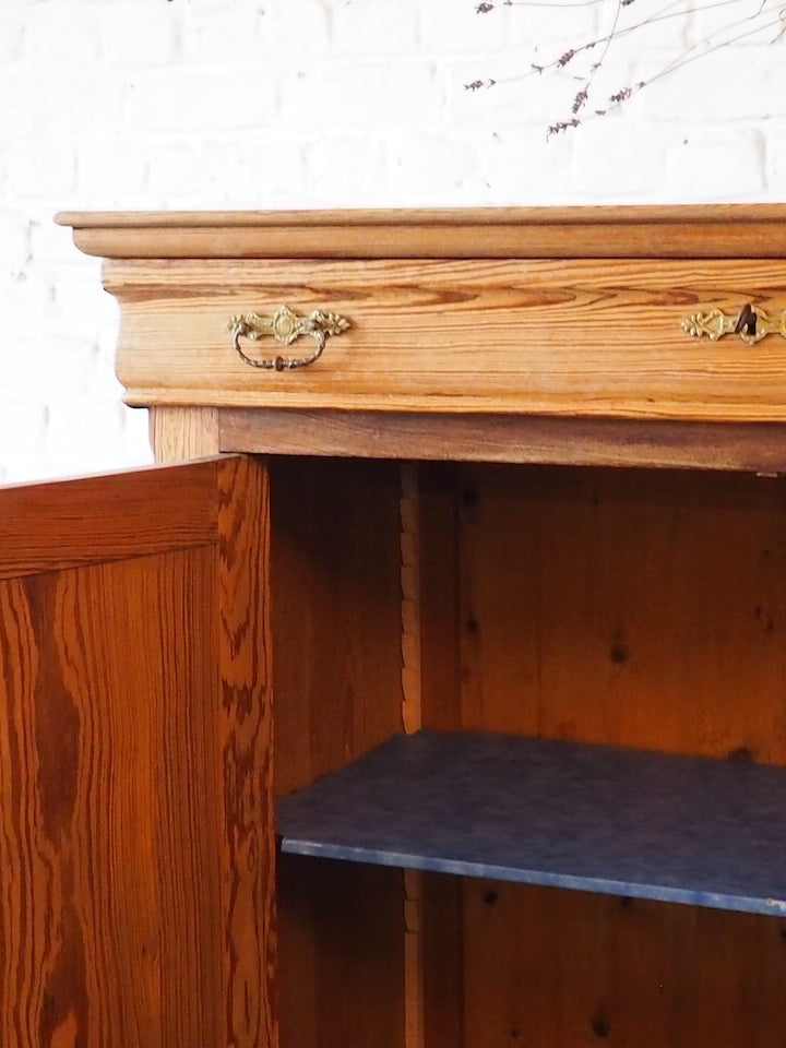 blandine-armoire-pin-297-10