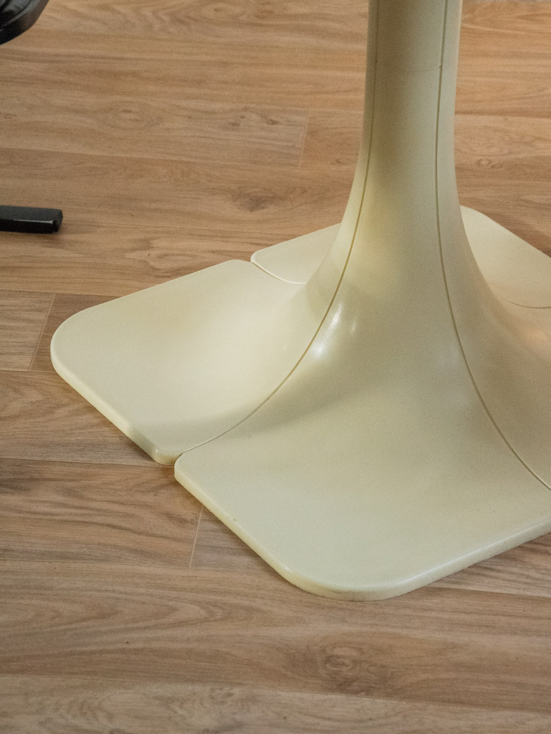 karla-table-à-manger-plastique-1038-7