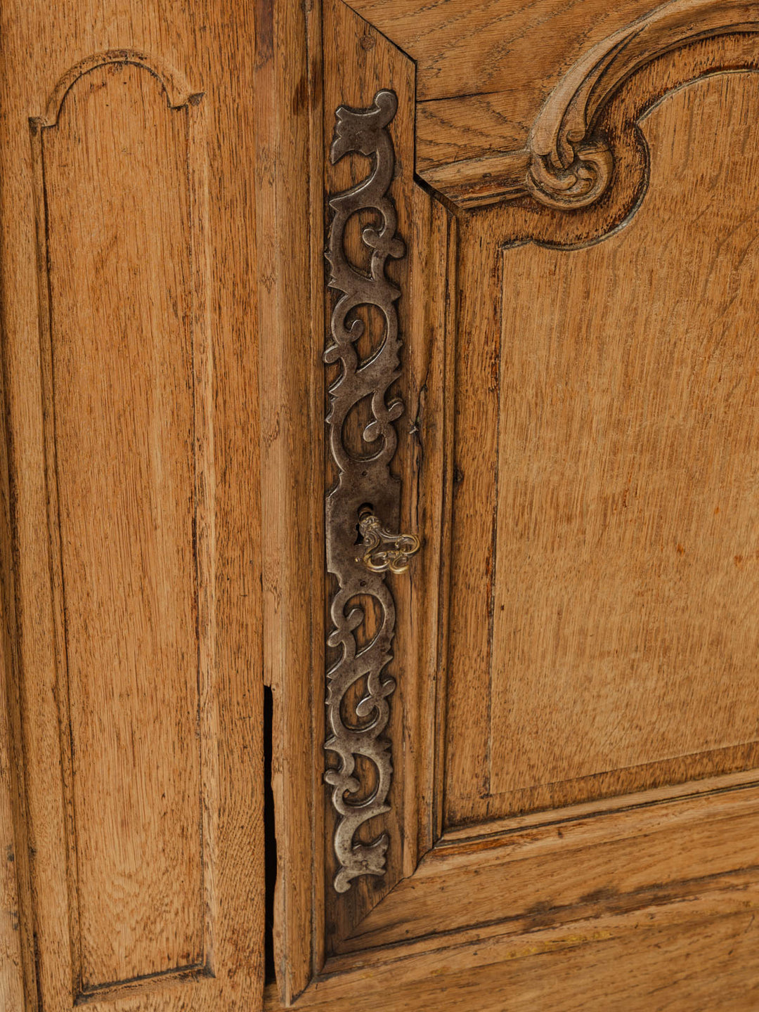 gilbert-buffet-bois-1543-8
