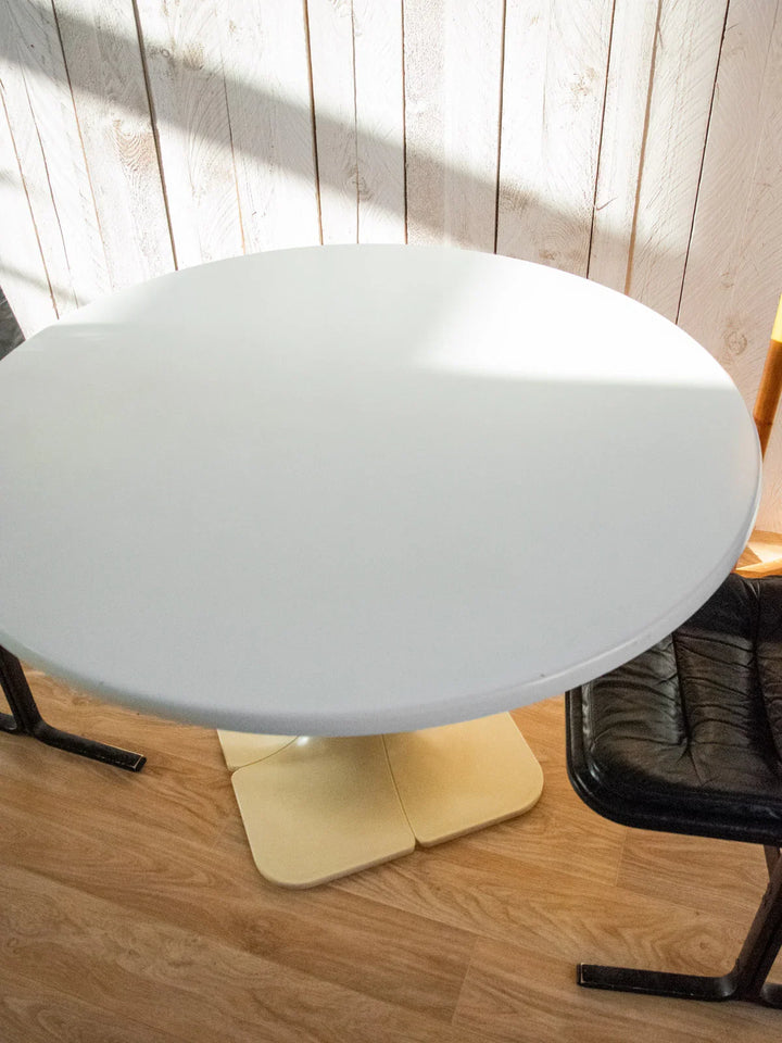 karla-table-à-manger-plastique-1038-4