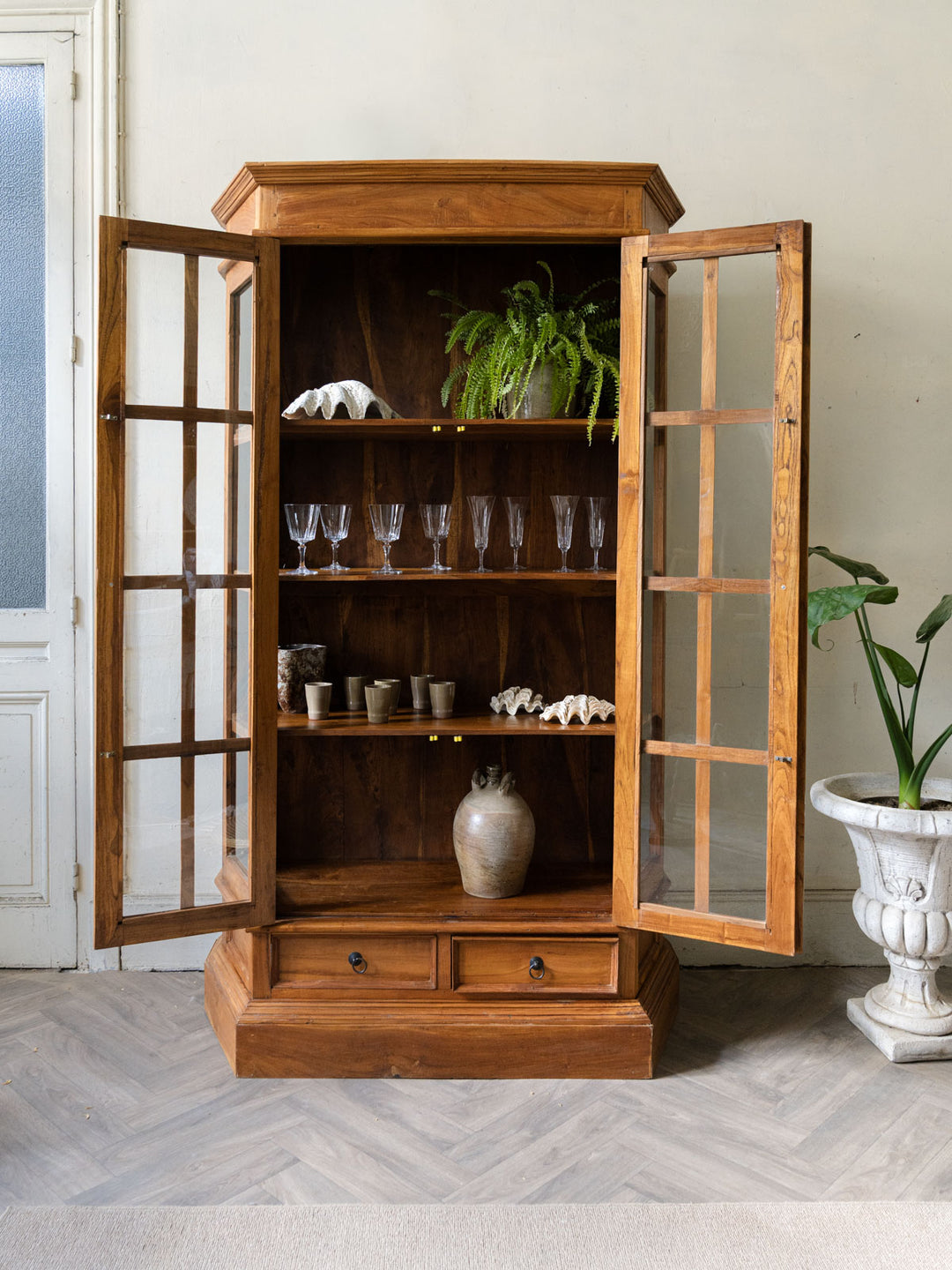 victoria-vitrine-bois-1280-2