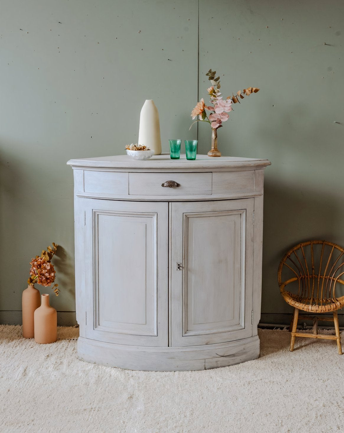 Our vintage furniture and second-hand furniture