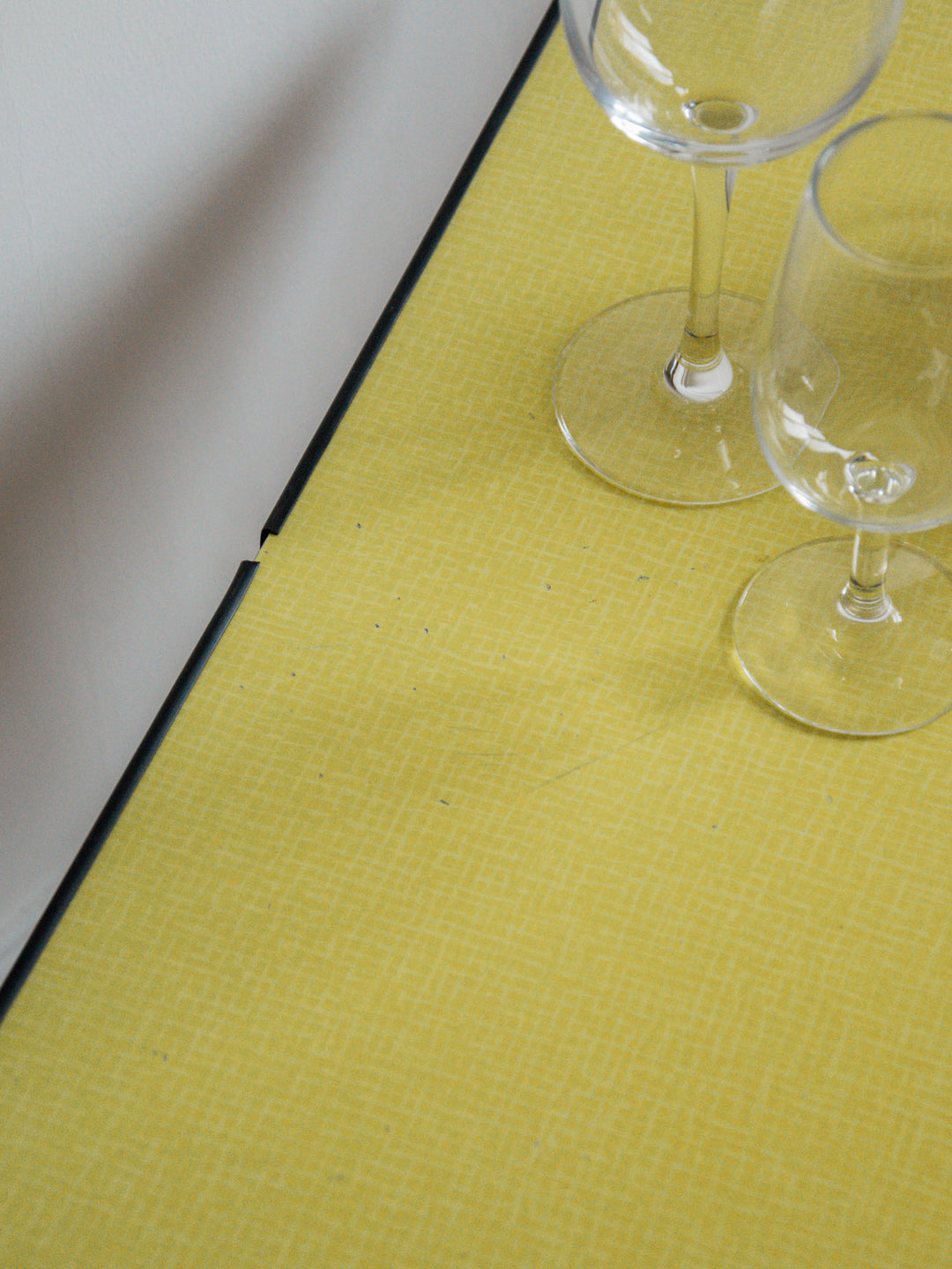 hanna-table-appoint-formica-615-6