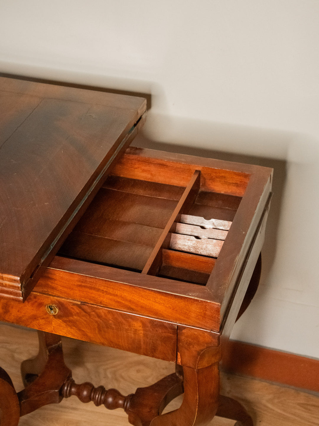 francine-table-appoint-bois-524-4