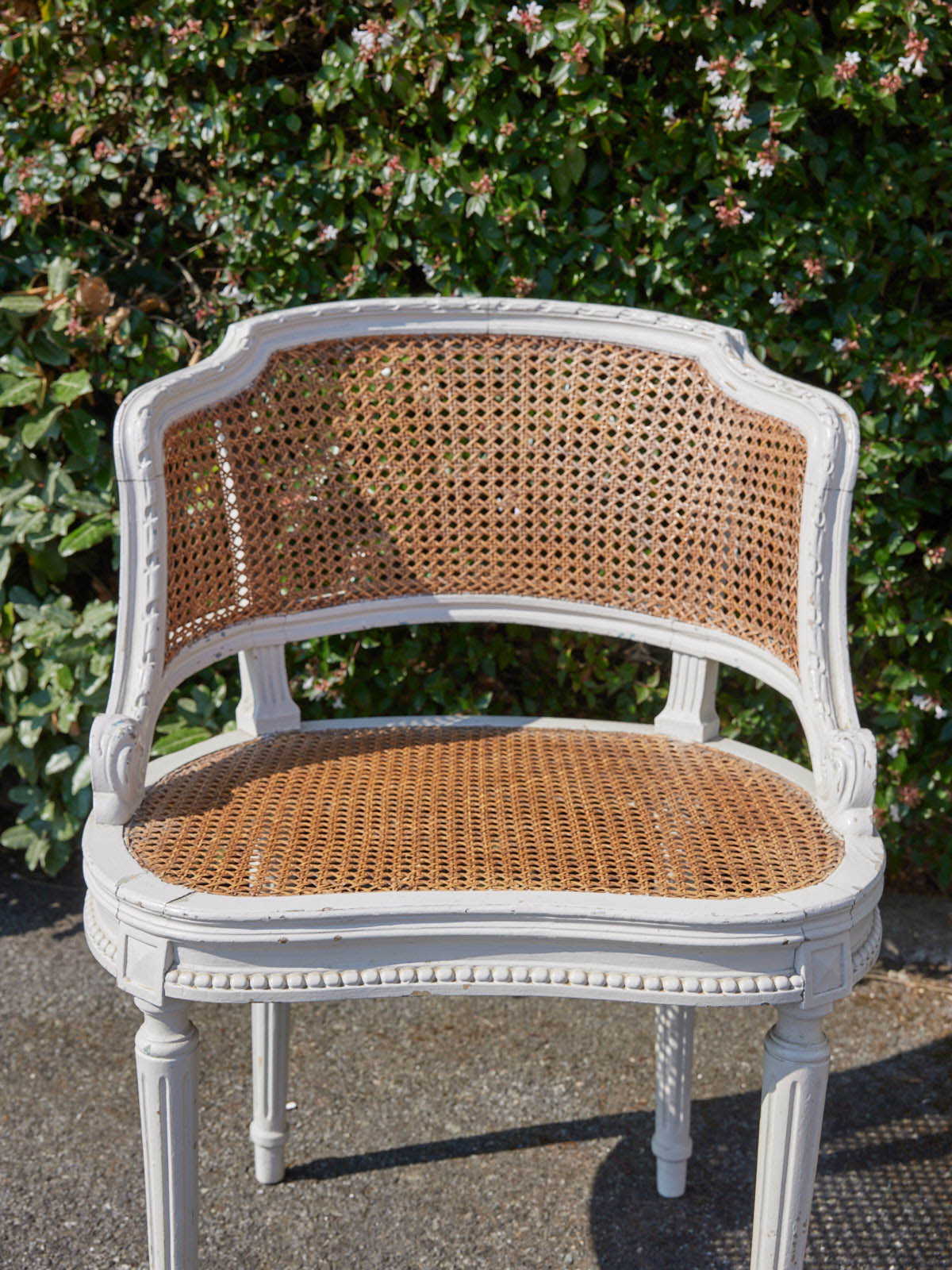 ernest-fauteuil-bois-ensemble-chaises-cannage-1104-2