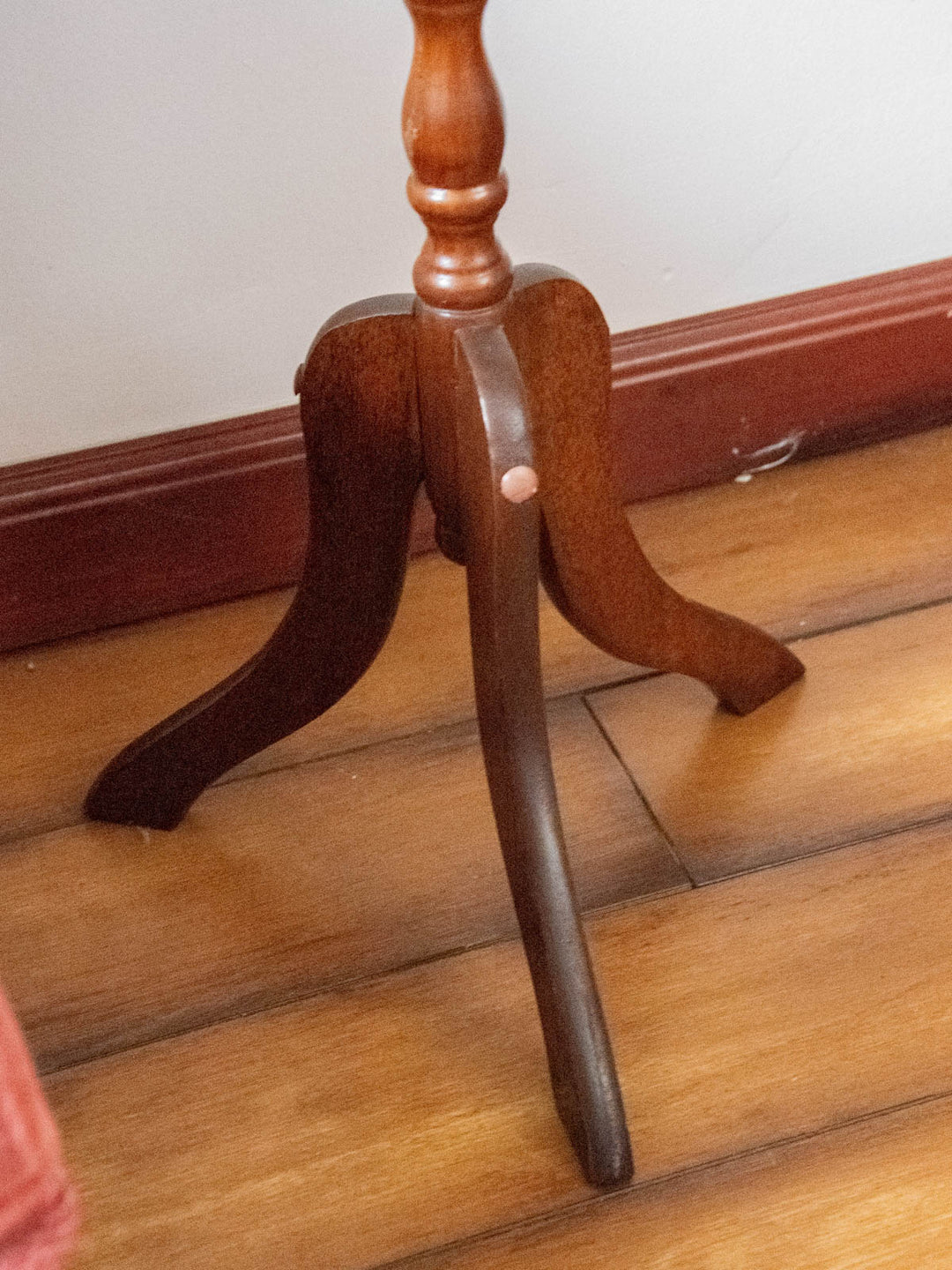 alfred-gueridon-bois-128-7