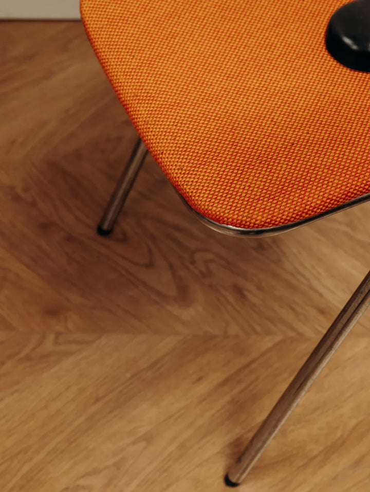 alma-chaise-orange-762-7