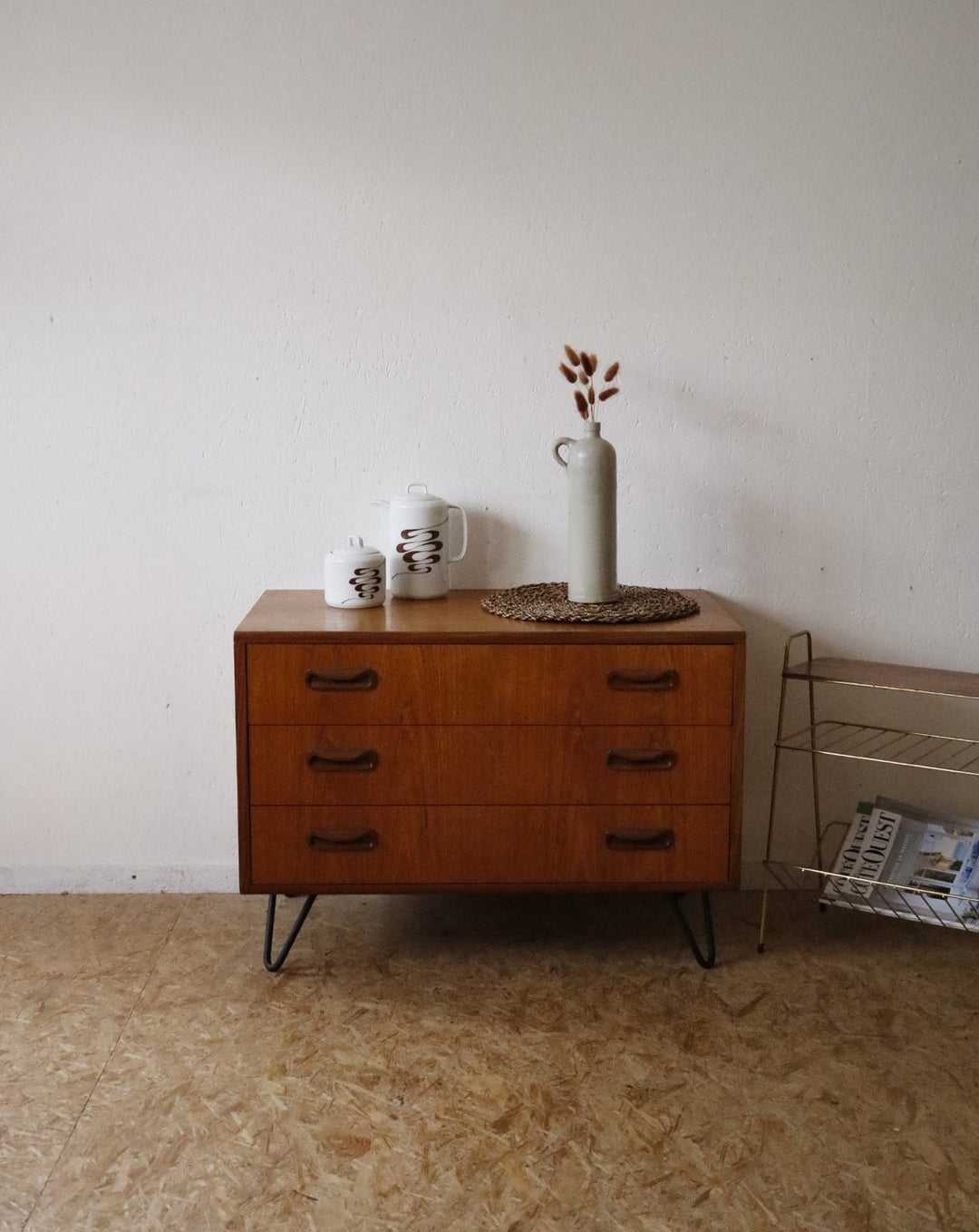 olga-commode-teck-302-1