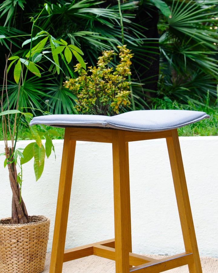 pierre-tabouret-bar-tissu-682-4