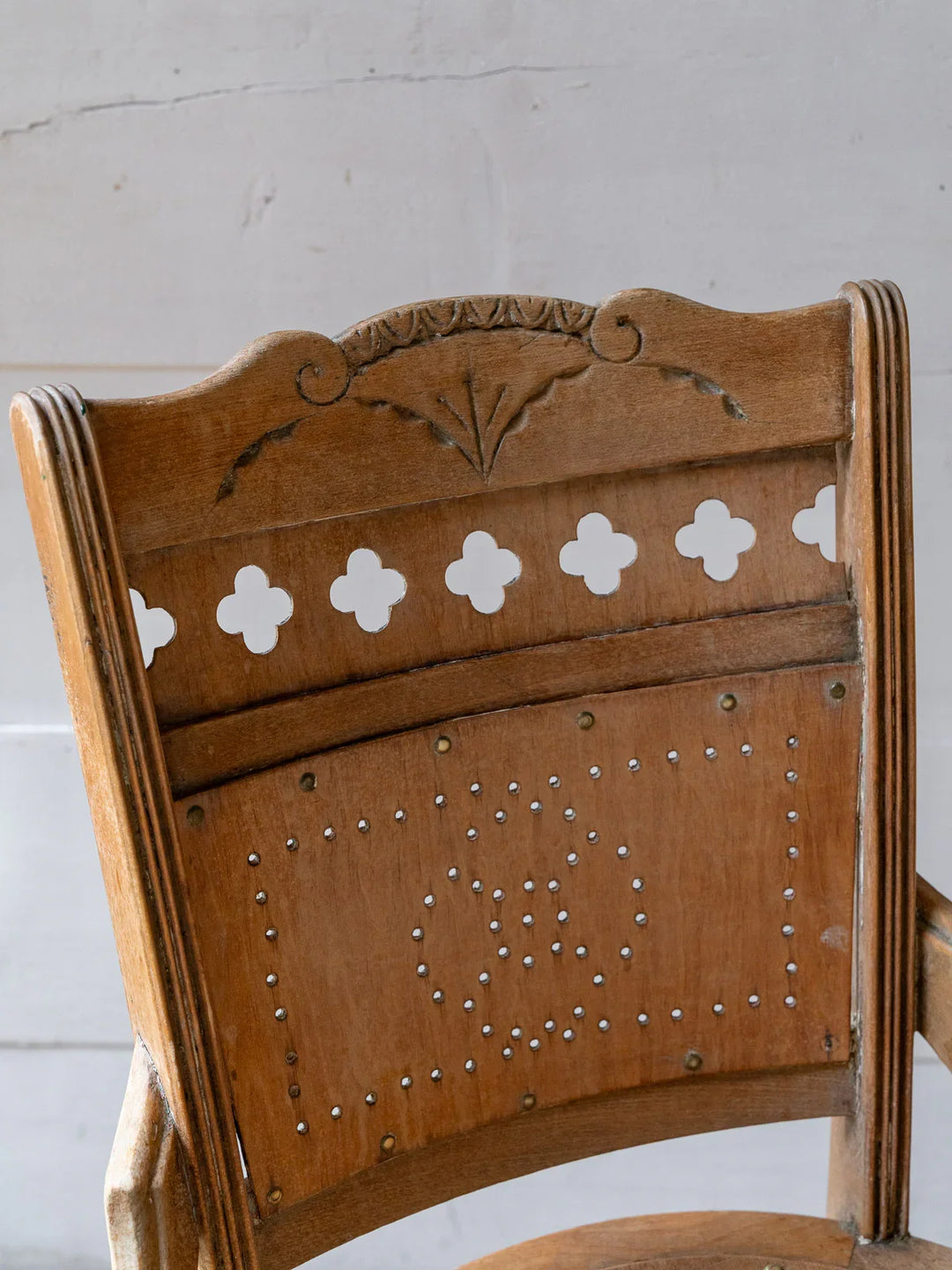 claude-chaise-bois-1016-5