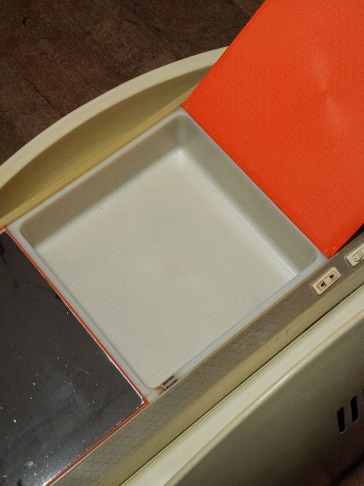 louise-coiffeuse-plastique-miroir-207-7