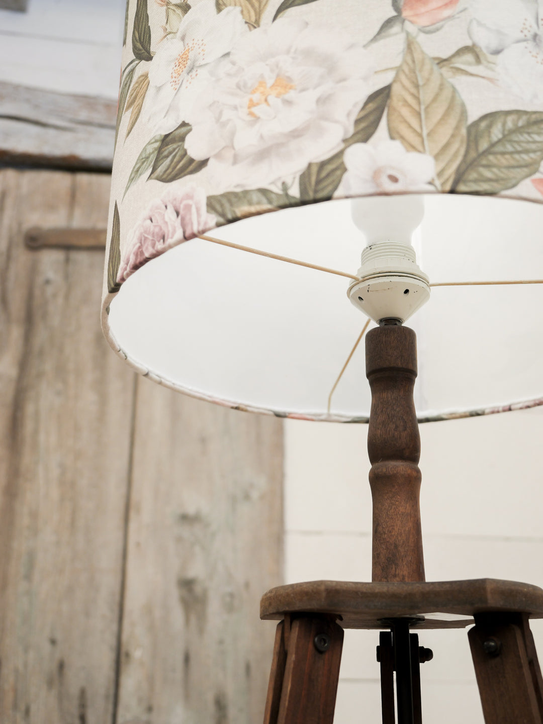 julien-lampadaire-bois-407-4