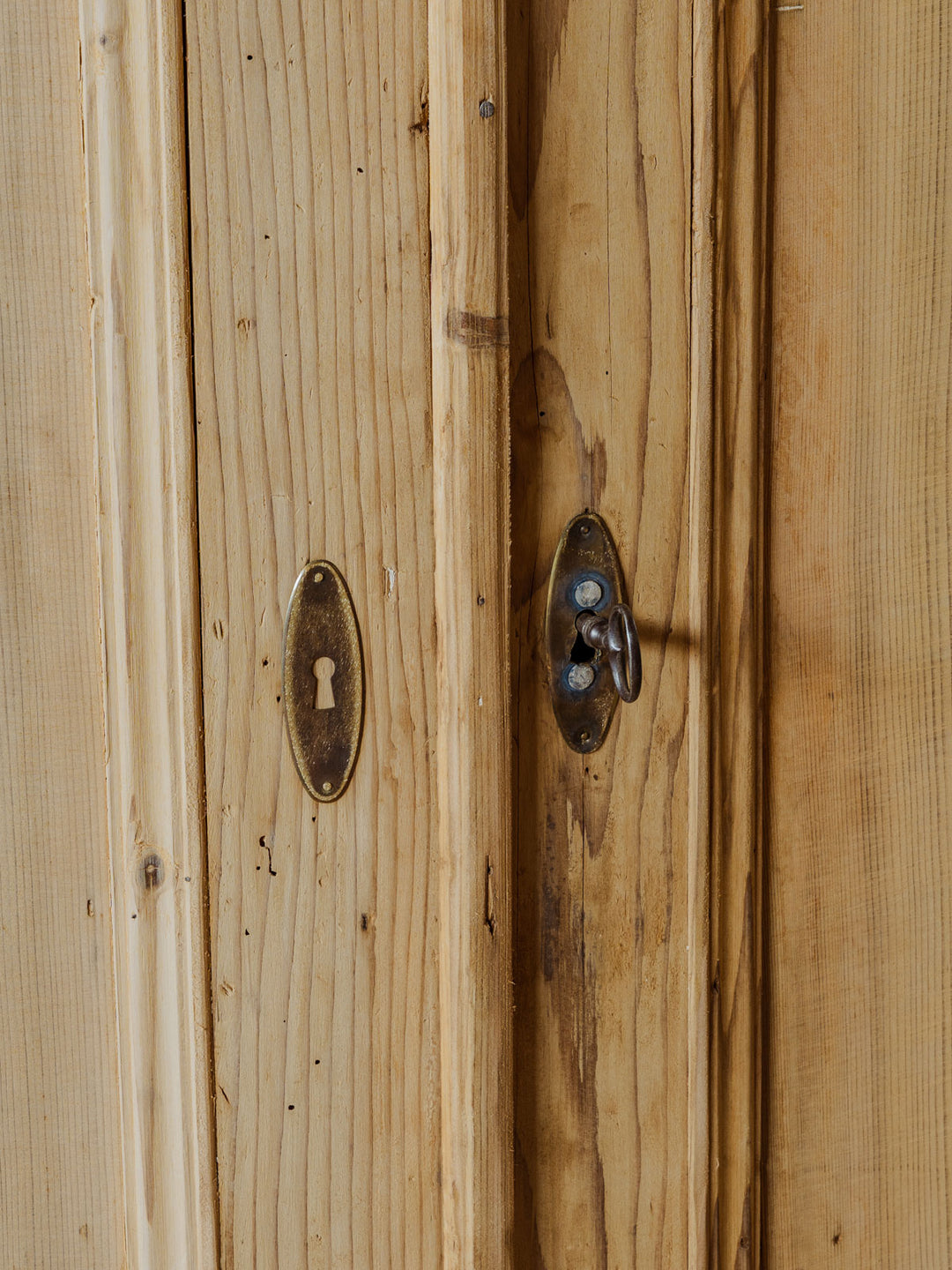 blandine-armoire-bois-439-10