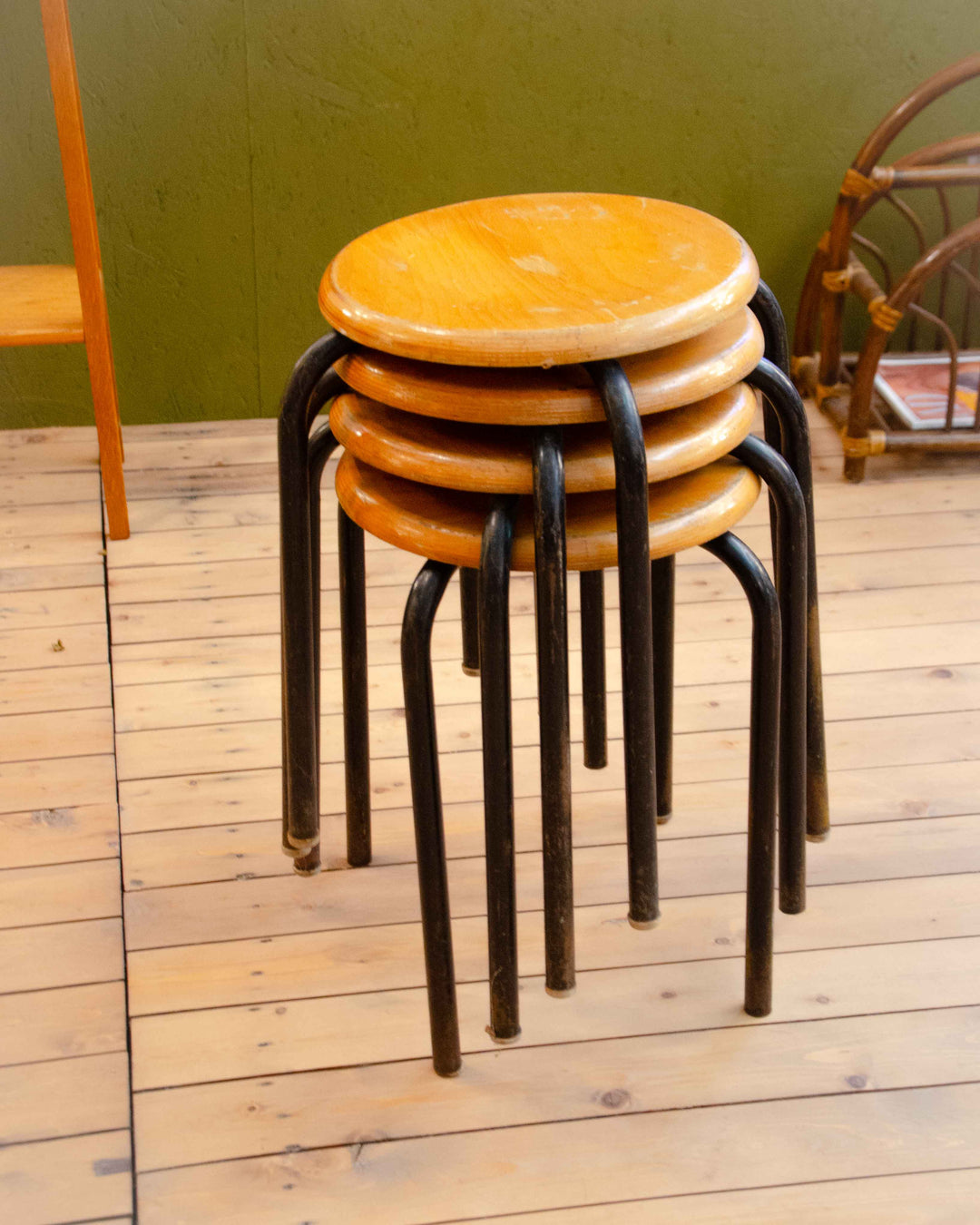 regis-tabouret-metal-1543-4
