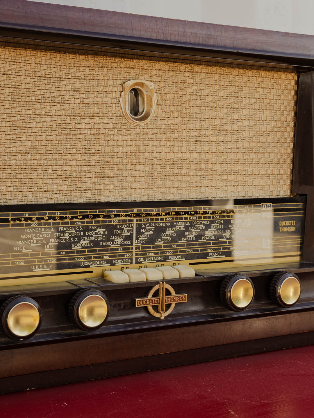 nour-appareil-electrique-vintage-bois-63-4