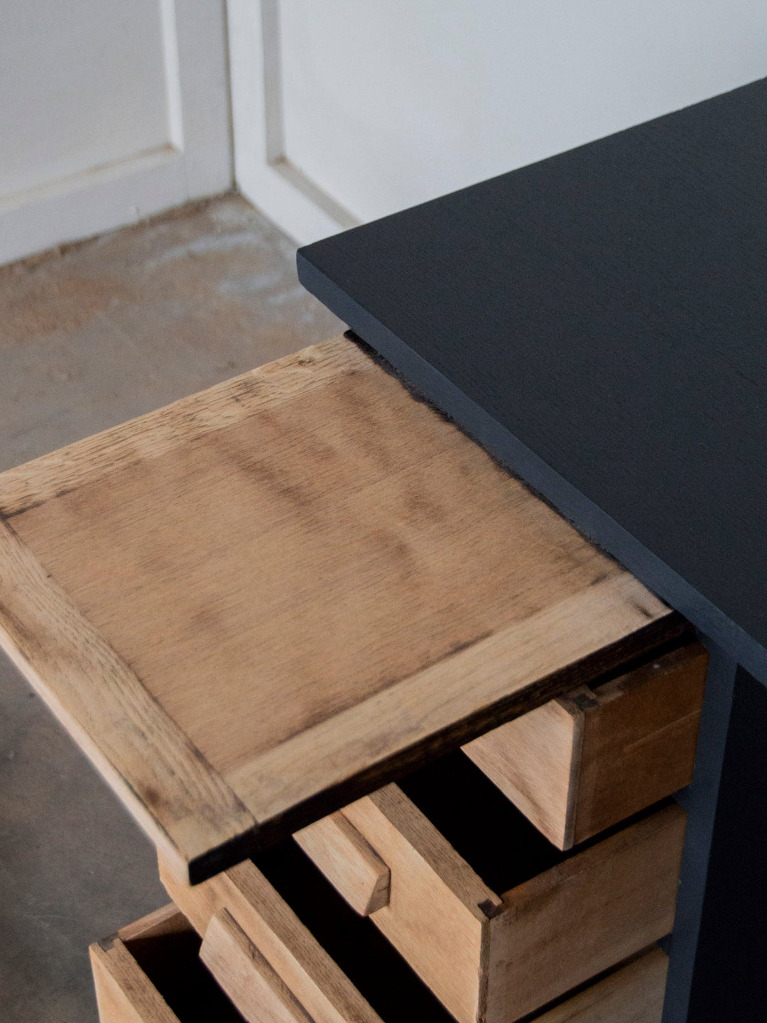 edouard-bureau-gris-492-9