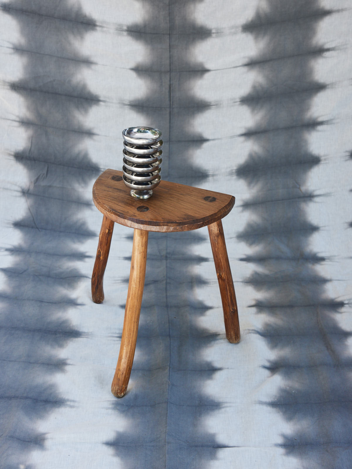 regis-tabouret-bois-brutaliste-vintage-1443-2