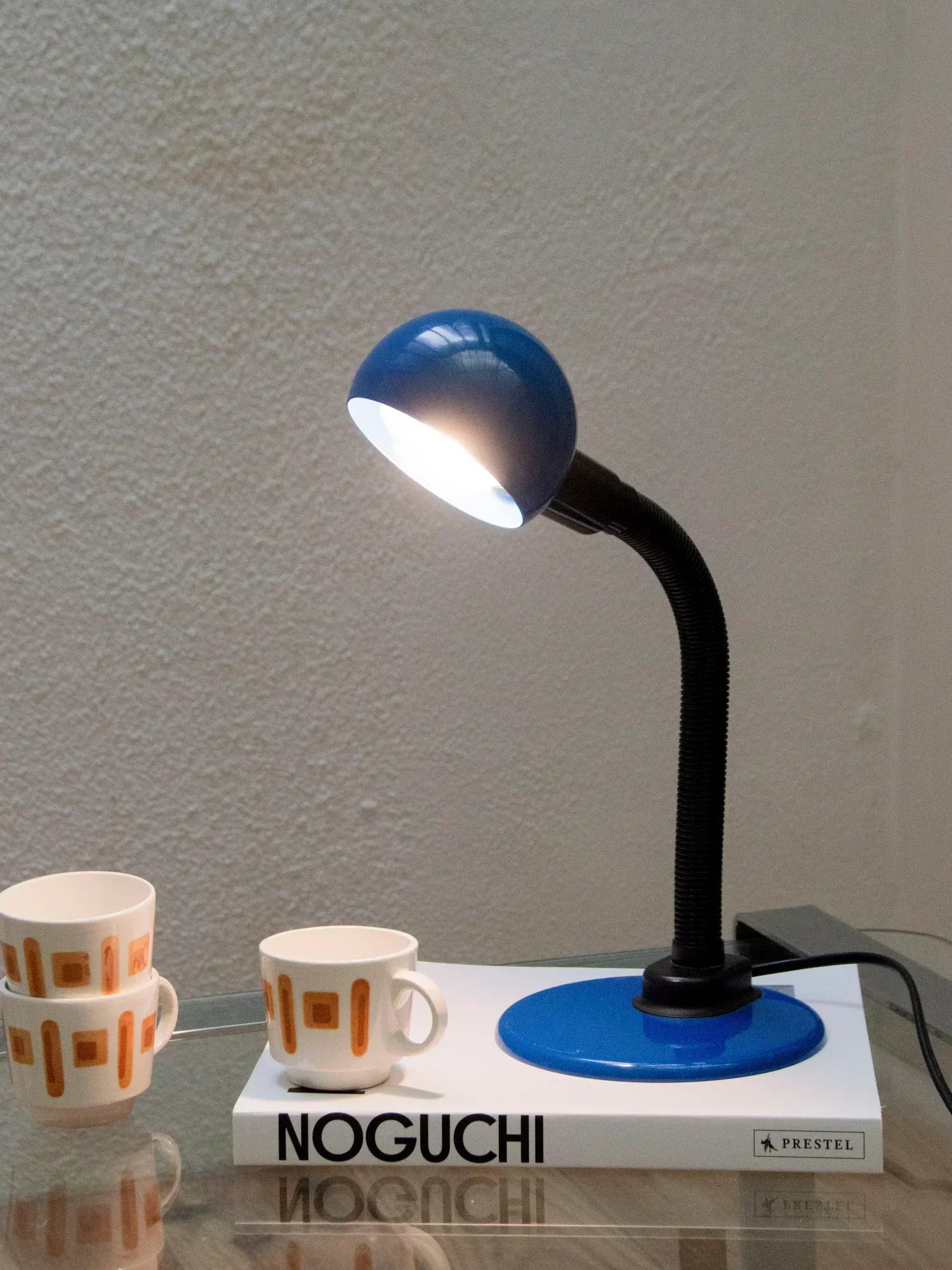 julia-lampe-à-poser-bleue-543-2