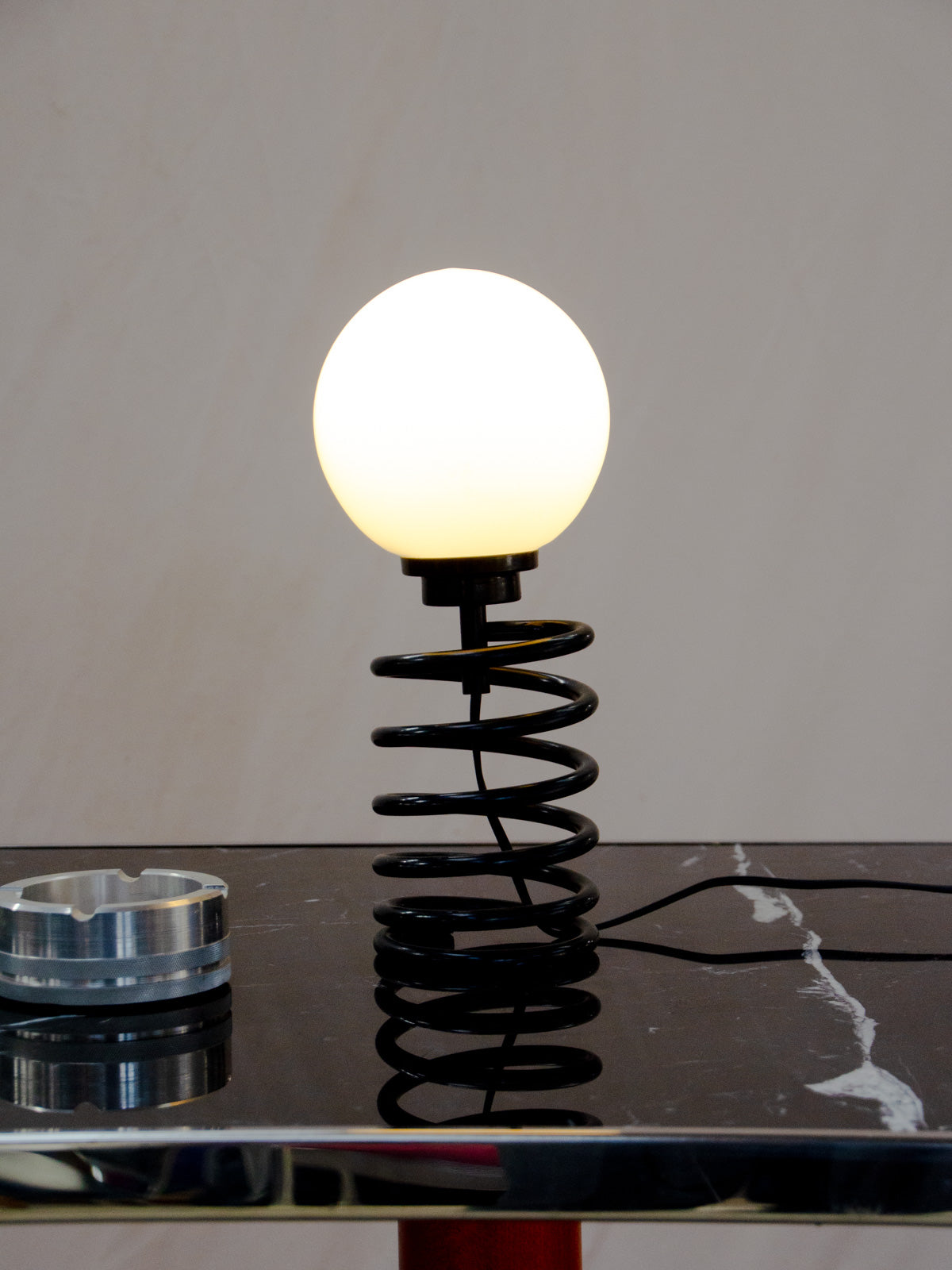 julia-lampe-a-poser-opaline-1130-2