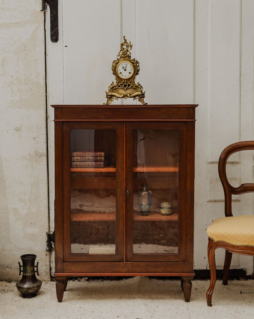 victoria-vitrine-bois-1266-1