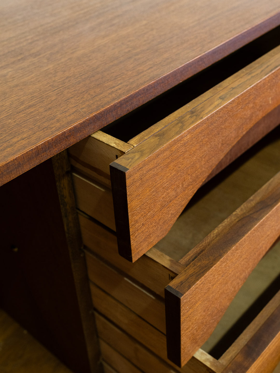 margaret-enfilade-teck-358-10