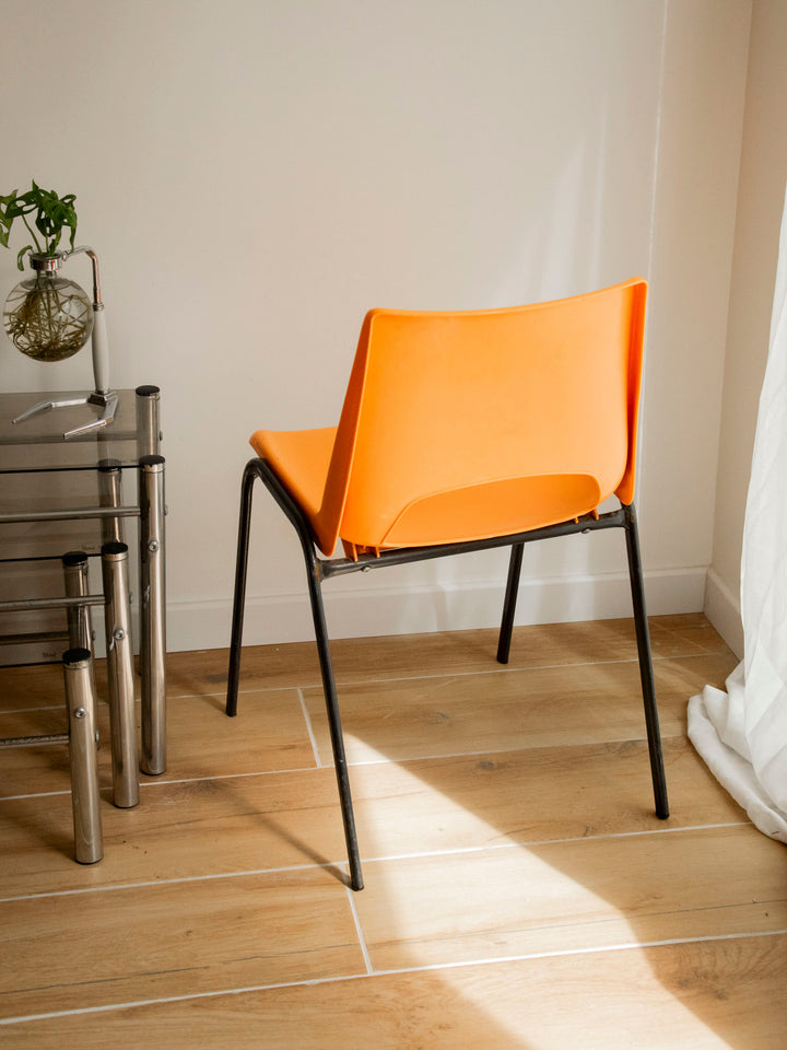alma-chaise-plastique-1868-2
