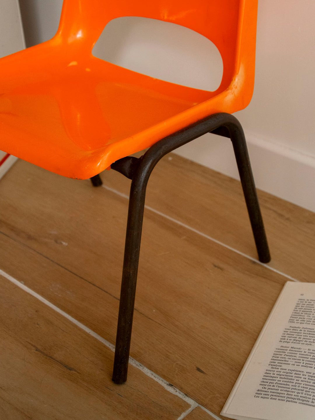 ernestine-chaise-pour-enfant-plastique-1334-4